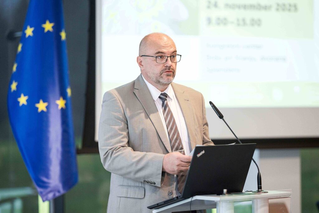 Tomaž Fatur na govornem odru